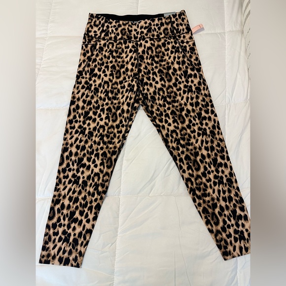 Victoria's Secret Other - Women’s Victoria’s Secret leggings